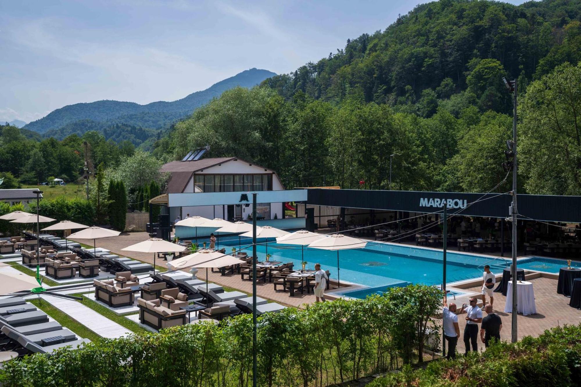 Marabou Resort Брашов Экстерьер фото